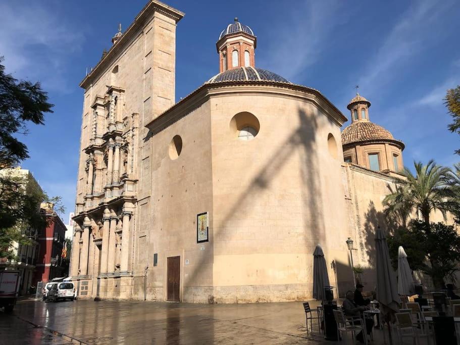 Loft Con Estilo Y Terraza En Centro Historico Apartment Valencia Ngoại thất bức ảnh