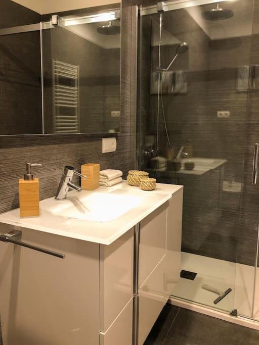 Loft Con Estilo Y Terraza En Centro Historico Apartment Valencia Ngoại thất bức ảnh